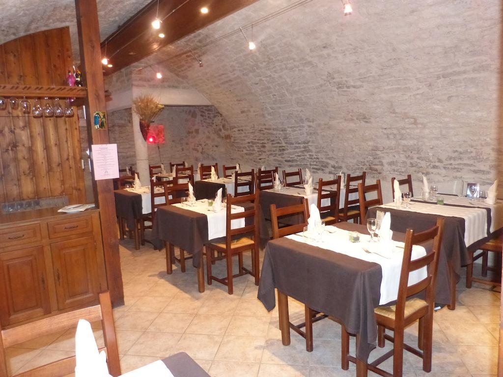 Hotel Du Donjon Champlitte-et-le-Prélot Kültér fotó